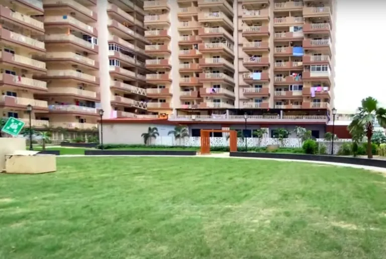 Gaur City 14th Avenue Apartments Greater Noida West