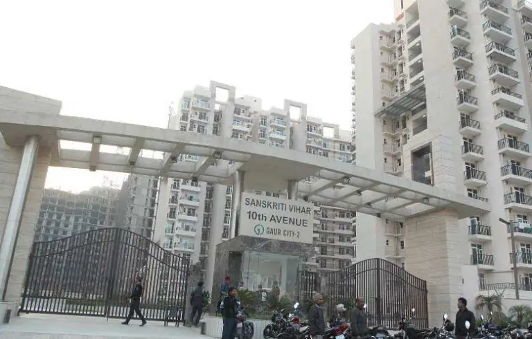 Gaur City 10th Avenue Does Not Fare as Stock Exchange