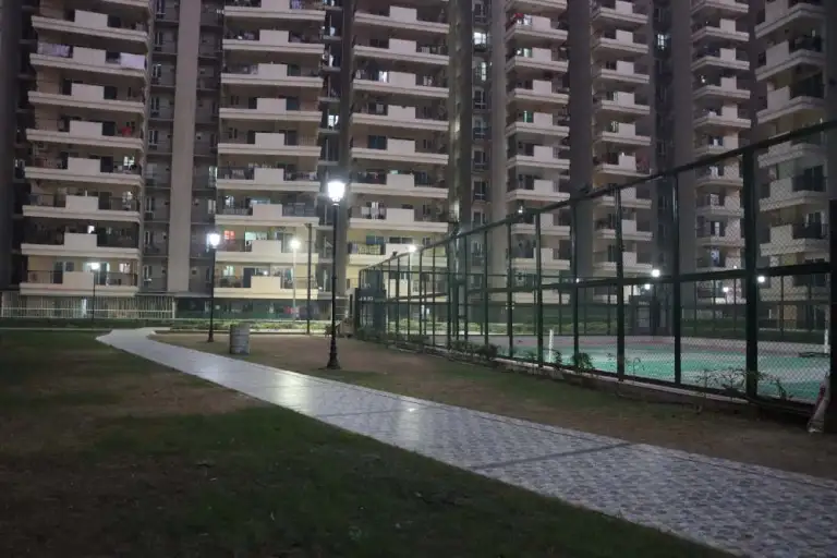 Gaur City 14th Avenue Apartments in Noida Extension