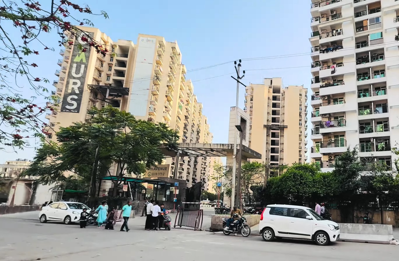 Residential and Commercial Property in Greater Noida